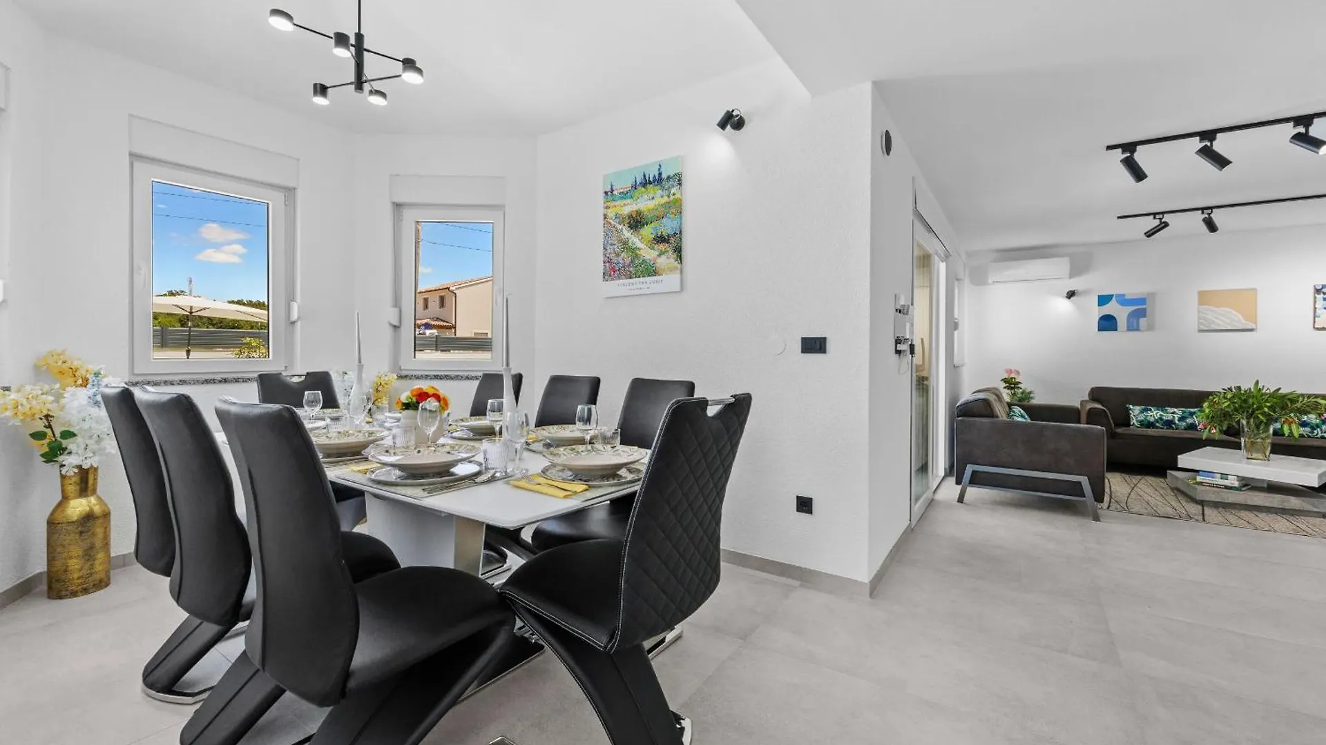 Villa Spa Otium For 8 People With 32 M2 Heated Pool, Outdoor Cinema, Kids Playground & Spa Area Loborika Hırvatistan