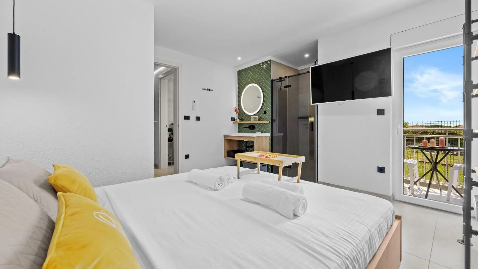Villa Spa Otium For 8 People With 32 M2 Heated Pool, Outdoor Cinema, Kids Playground & Spa Area Loborika