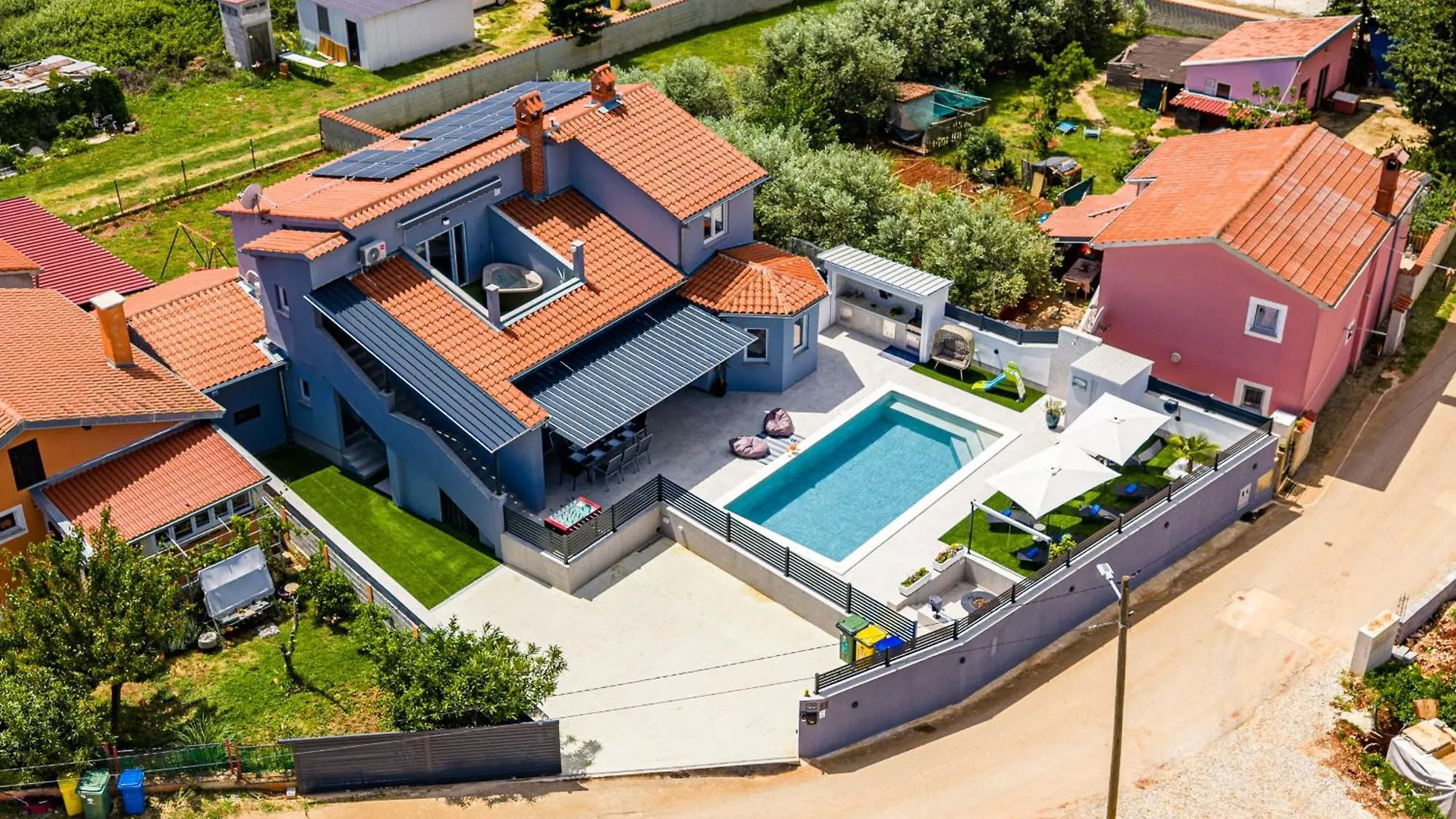 Villa Spa Otium For 8 People With 32 M2 Heated Pool, Outdoor Cinema, Kids Playground & Spa Area Loborika Hırvatistan
